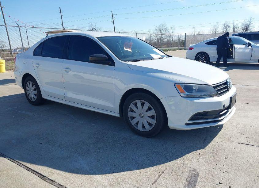 2015 Volkswagen Jetta 2.0L S (VIN 3VW2K7AJ1FM324726) main photo