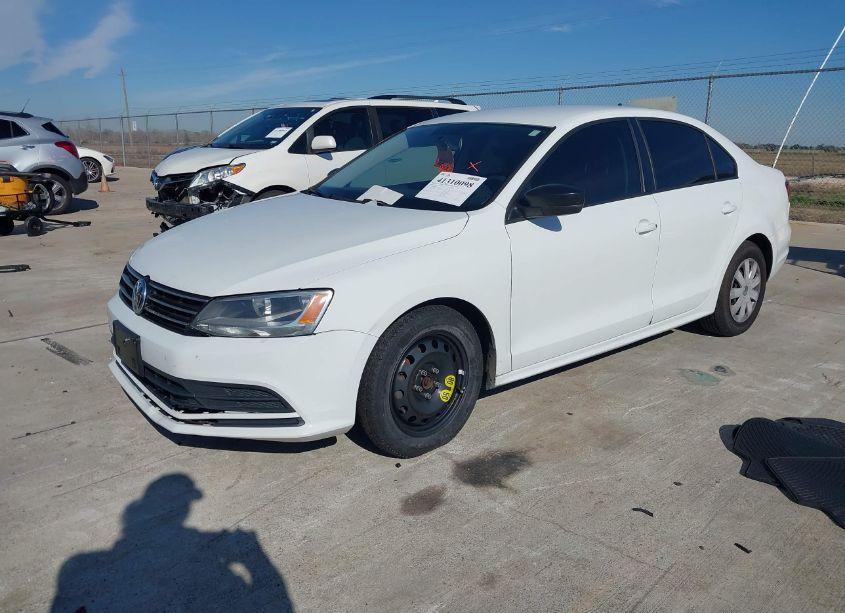 Photo 2 of 2015 Volkswagen Jetta 2.0L S (VIN 3VW2K7AJ1FM324726)