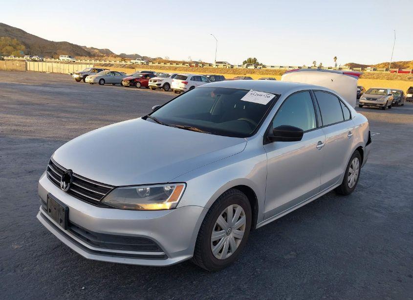 Photo 2 of 2015 Volkswagen Jetta 2.0L S (VIN 3VW2K7AJ1FM333409)