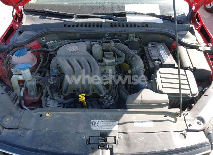 Photo 10 of 2015 Volkswagen Jetta 2.0L S (VIN 3VW2K7AJ1FM352638)