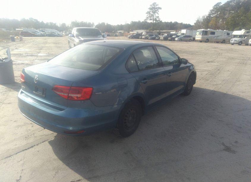 Photo 4 of 2015 Volkswagen Jetta 2.0L S (VIN 3VW2K7AJ1FM400638)