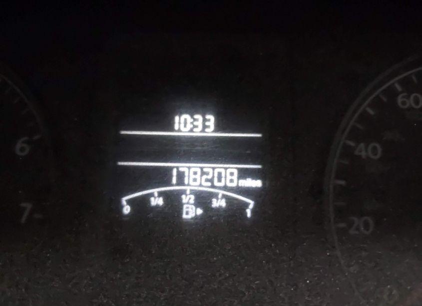 Photo 7 of 2011 Volkswagen Jetta 2.0L S (VIN 3VW2K7AJ2BM106935)