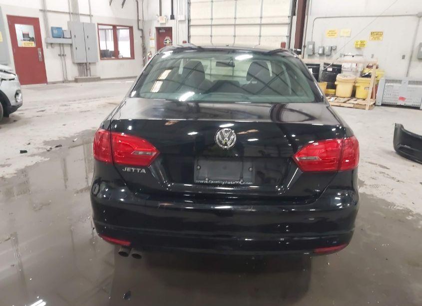 Photo 17 of 2011 Volkswagen Jetta 2.0L S (VIN 3VW2K7AJ2BM305953)