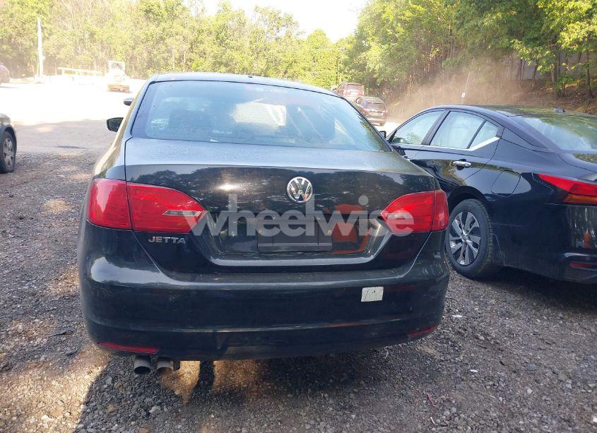 Photo 16 of 2012 Volkswagen Jetta 2.0L S (VIN 3VW2K7AJ2CM358072)