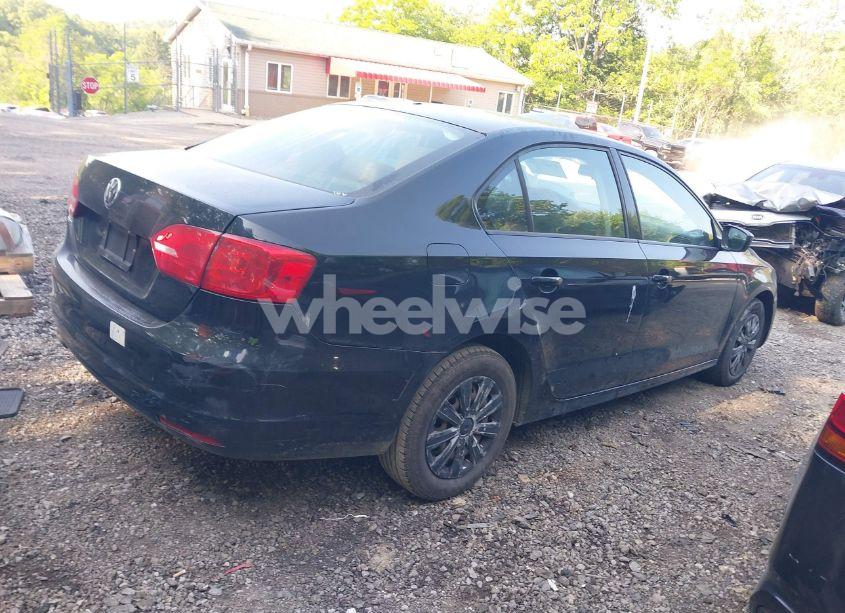 Photo 4 of 2012 Volkswagen Jetta 2.0L S (VIN 3VW2K7AJ2CM358072)