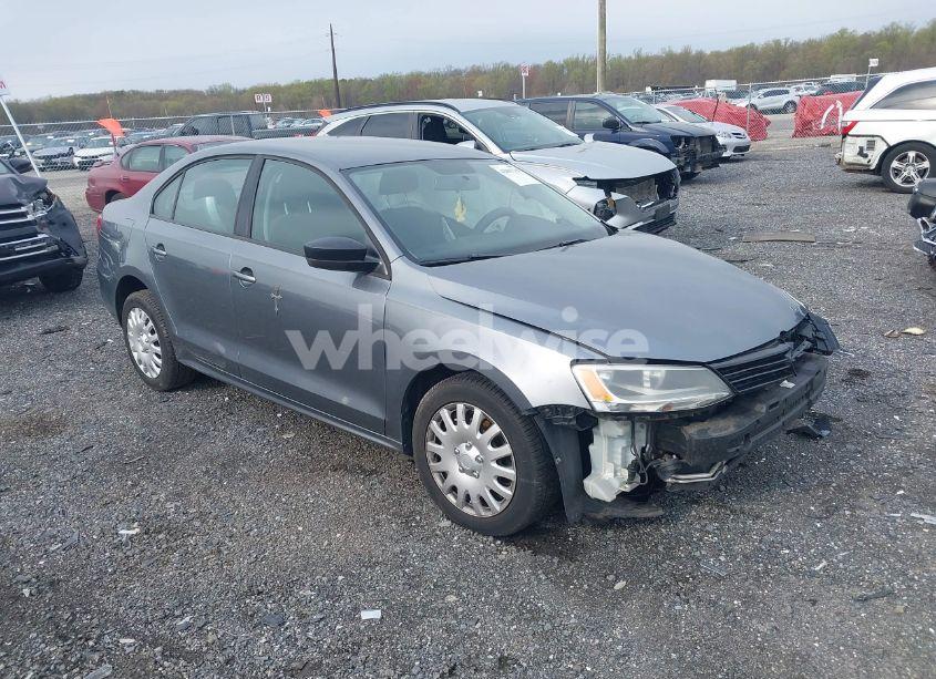 2012 Volkswagen Jetta 2.0L S (VIN 3VW2K7AJ2CM392383) main photo