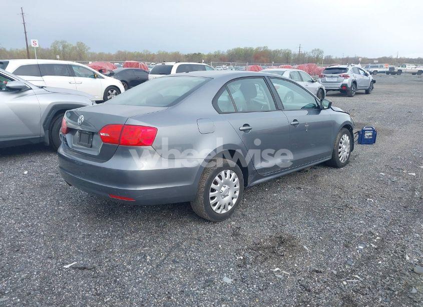 Photo 4 of 2012 Volkswagen Jetta 2.0L S (VIN 3VW2K7AJ2CM392383)