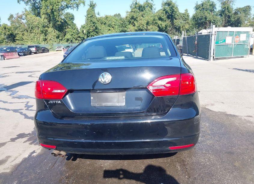 Photo 17 of 2012 Volkswagen Jetta 2.0L S (VIN 3VW2K7AJ2CM392691)
