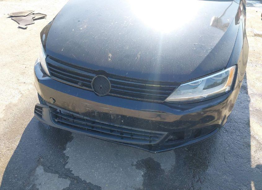 Photo 6 of 2012 Volkswagen Jetta 2.0L S (VIN 3VW2K7AJ2CM392691)