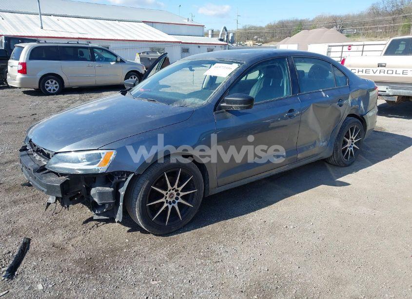 Photo 2 of 2012 Volkswagen Jetta 2.0L S (VIN 3VW2K7AJ2CM417329)