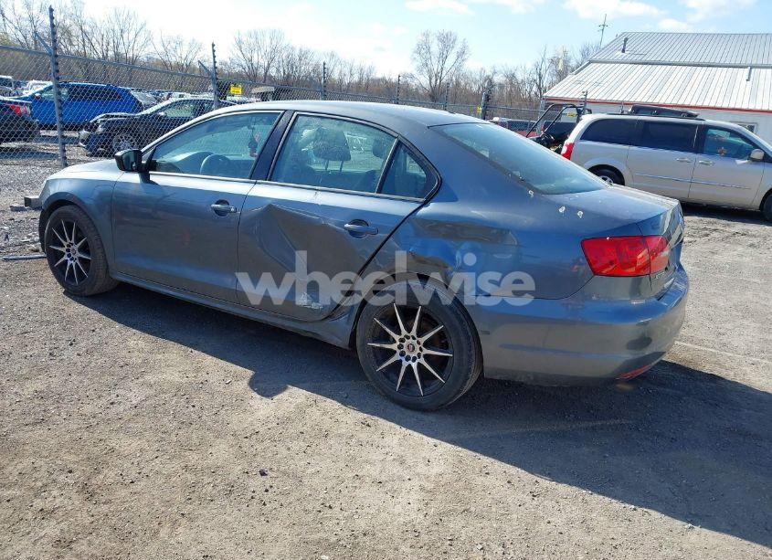 Photo 3 of 2012 Volkswagen Jetta 2.0L S (VIN 3VW2K7AJ2CM417329)