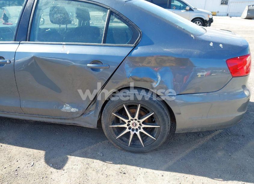 Photo 6 of 2012 Volkswagen Jetta 2.0L S (VIN 3VW2K7AJ2CM417329)