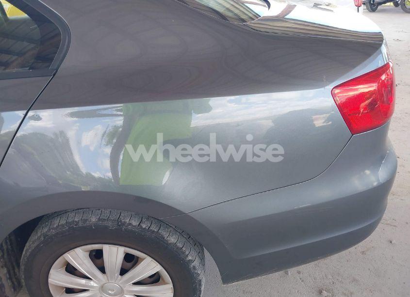 Photo 14 of 2013 Volkswagen Jetta 2.0L S (VIN 3VW2K7AJ2DM202390)