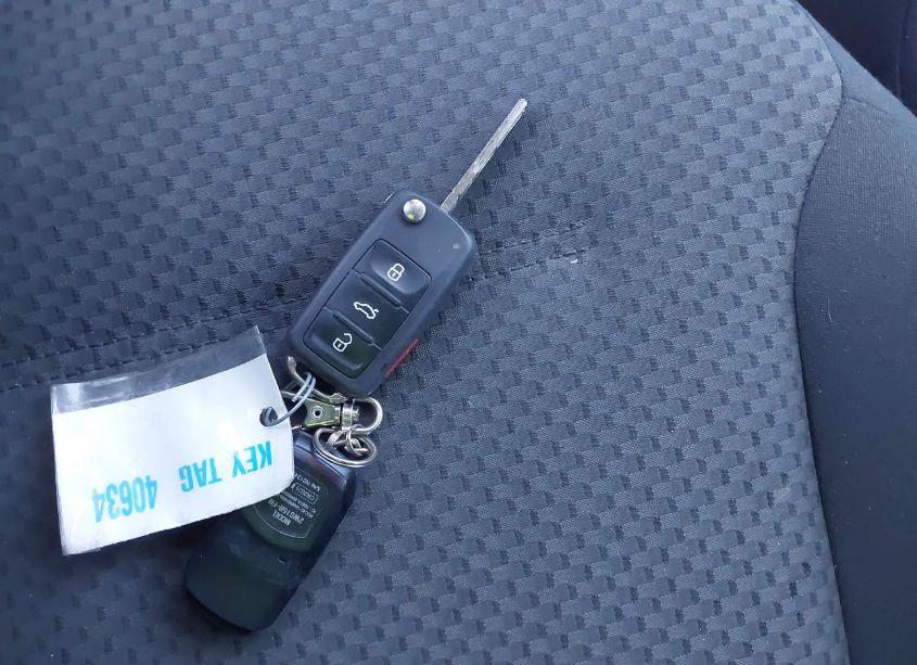 Photo 11 of 2013 Volkswagen Jetta 2.0L S (VIN 3VW2K7AJ2DM233428)