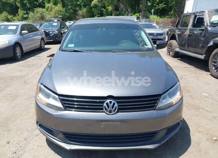 Photo 12 of 2013 Volkswagen Jetta 2.0L S (VIN 3VW2K7AJ2DM369459)