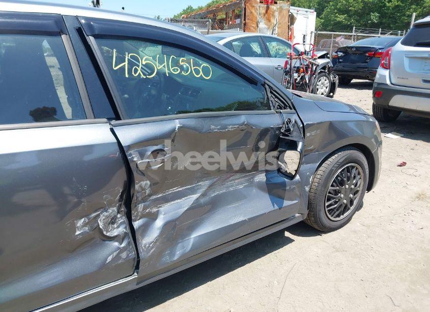 Photo 6 of 2013 Volkswagen Jetta 2.0L S (VIN 3VW2K7AJ2DM369459)