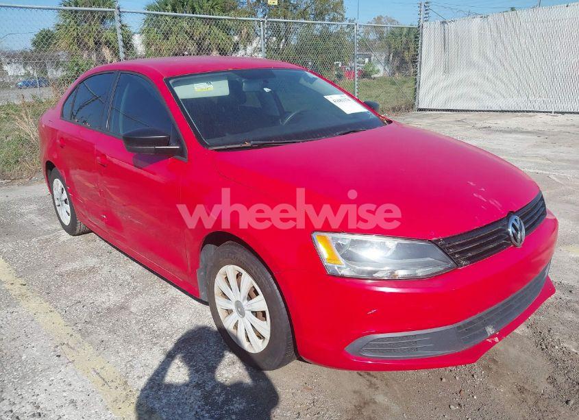 2014 Volkswagen Jetta 2.0L S (VIN 3VW2K7AJ2EM219630) main photo