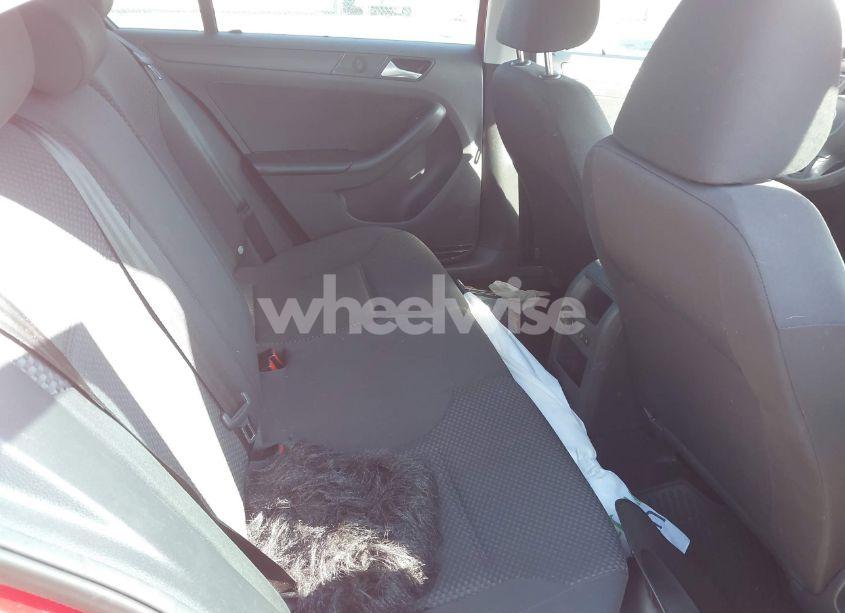 Photo 8 of 2014 Volkswagen Jetta 2.0L S (VIN 3VW2K7AJ2EM219630)