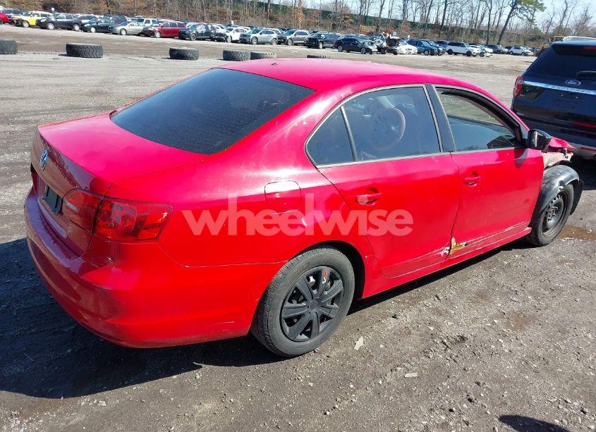 Photo 4 of 2014 Volkswagen Jetta 2.0L S (VIN 3VW2K7AJ2EM391611)