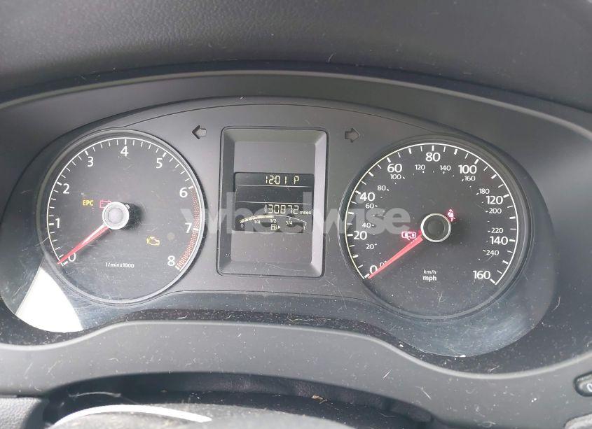 Photo 7 of 2014 Volkswagen Jetta 2.0L S (VIN 3VW2K7AJ2EM400839)