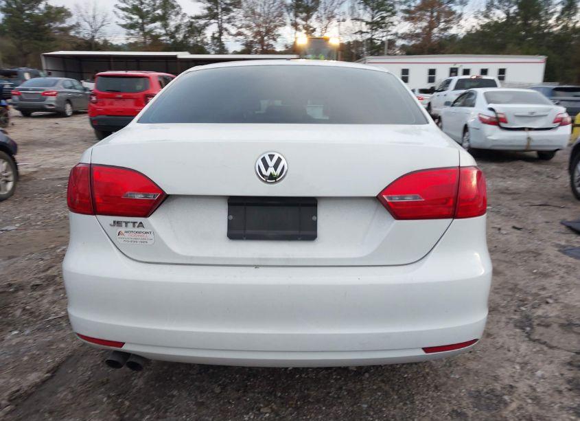 Photo 16 of 2014 Volkswagen Jetta 2.0L S (VIN 3VW2K7AJ2EM415034)