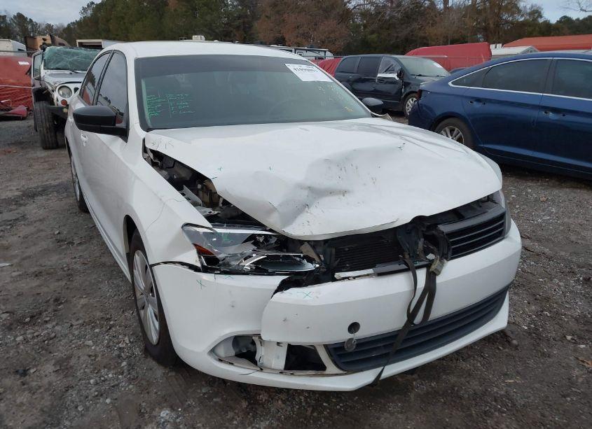 Photo 6 of 2014 Volkswagen Jetta 2.0L S (VIN 3VW2K7AJ2EM415034)