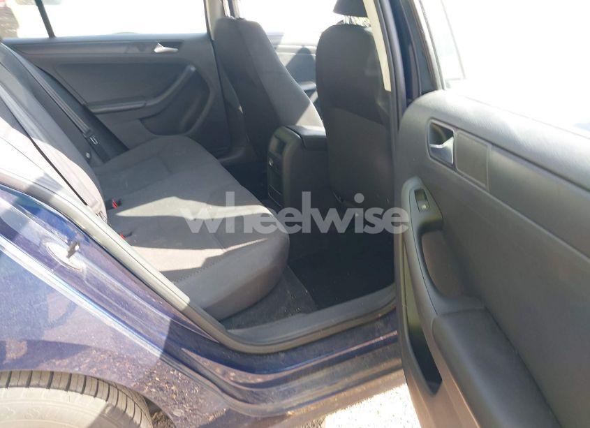 Photo 8 of 2014 Volkswagen Jetta 2.0L S (VIN 3VW2K7AJ2EM429306)