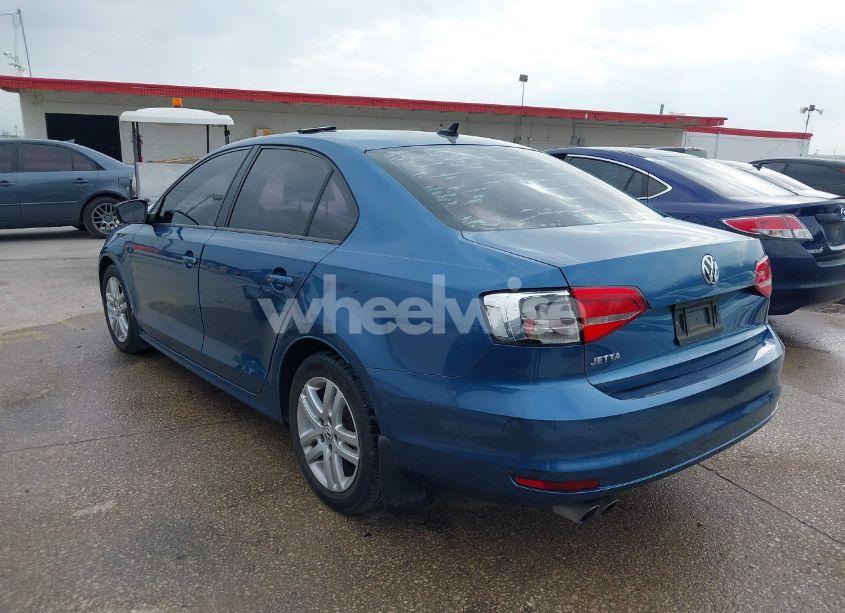 Photo 3 of 2015 Volkswagen Jetta 2.0L S (VIN 3VW2K7AJ2FM210847)