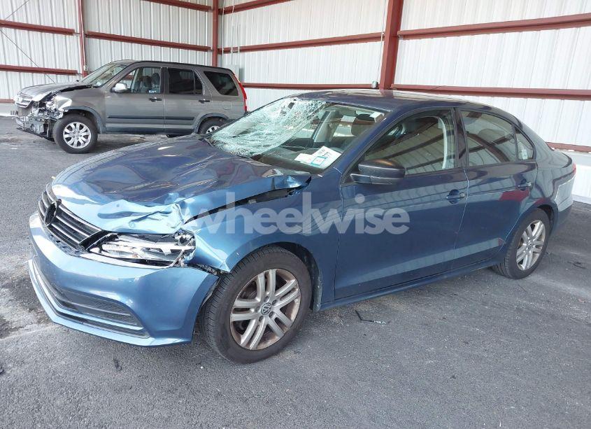 Photo 2 of 2015 Volkswagen Jetta 2.0L S (VIN 3VW2K7AJ2FM217913)