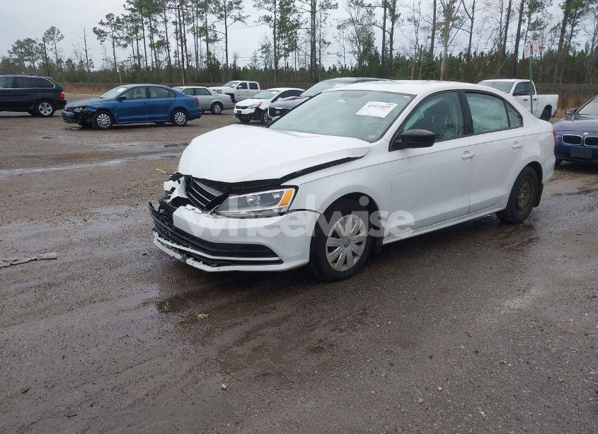 Photo 2 of 2015 Volkswagen Jetta 2.0L S (VIN 3VW2K7AJ2FM294829)