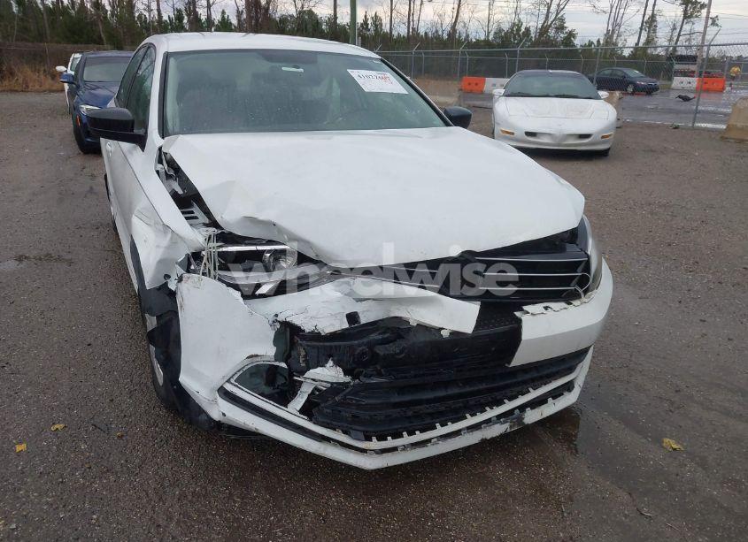 Photo 6 of 2015 Volkswagen Jetta 2.0L S (VIN 3VW2K7AJ2FM294829)