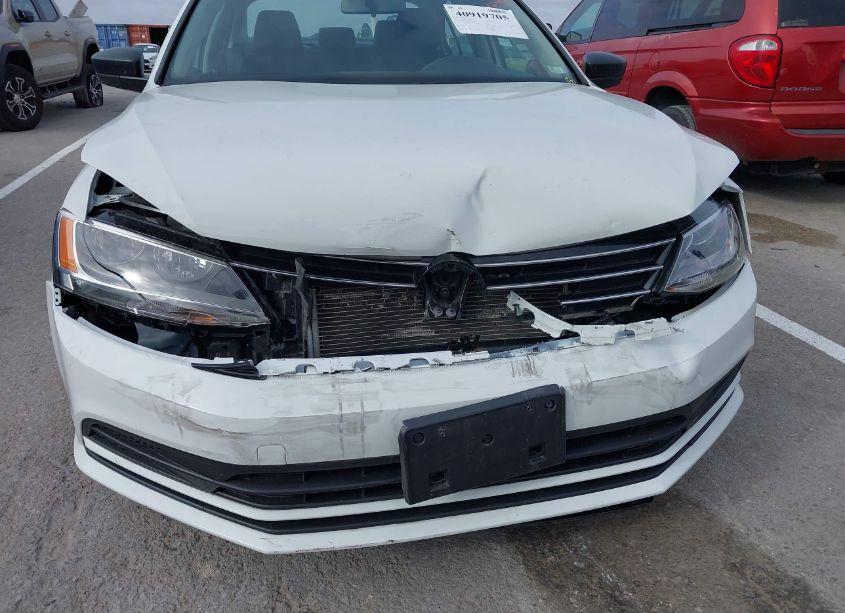 Photo 6 of 2015 Volkswagen Jetta 2.0L S (VIN 3VW2K7AJ2FM317543)