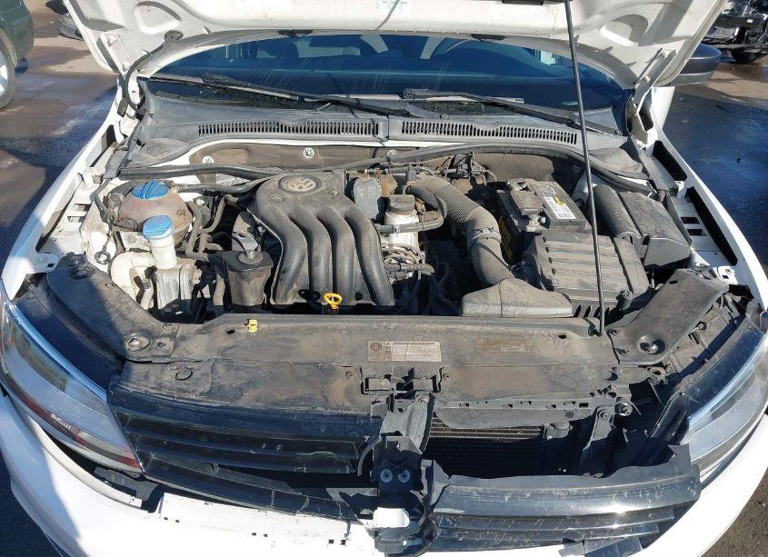 Photo 10 of 2012 Volkswagen Jetta 2.0L S (VIN 3VW2K7AJ3CM355391)