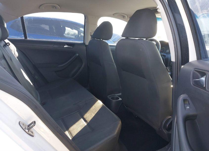 Photo 8 of 2012 Volkswagen Jetta 2.0L S (VIN 3VW2K7AJ3CM355391)