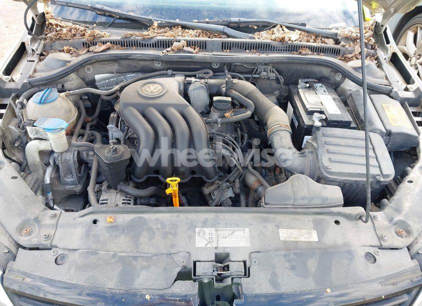 Photo 10 of 2012 Volkswagen Jetta 2.0L S (VIN 3VW2K7AJ3CM460402)
