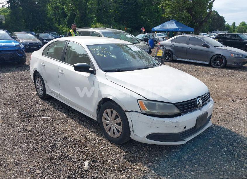 2012 Volkswagen Jetta 2.0L S (VIN 3VW2K7AJ3CM463493) main photo