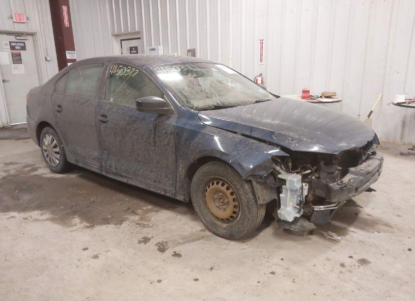 2012 Volkswagen Jetta 2.0L S (VIN 3VW2K7AJ3CM464742) main photo