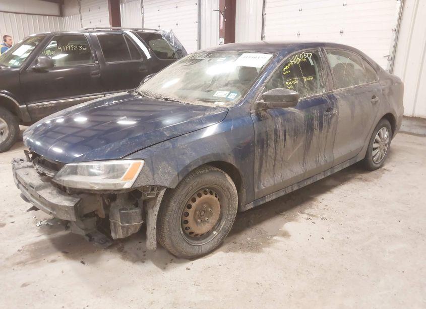 Photo 2 of 2012 Volkswagen Jetta 2.0L S (VIN 3VW2K7AJ3CM464742)