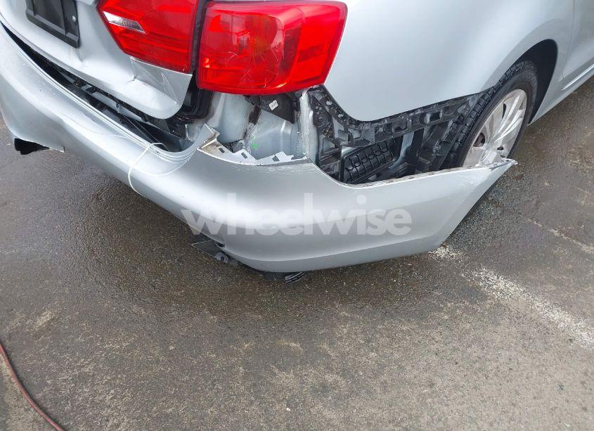 Photo 17 of 2013 Volkswagen Jetta 2.0L S (VIN 3VW2K7AJ3DM212510)