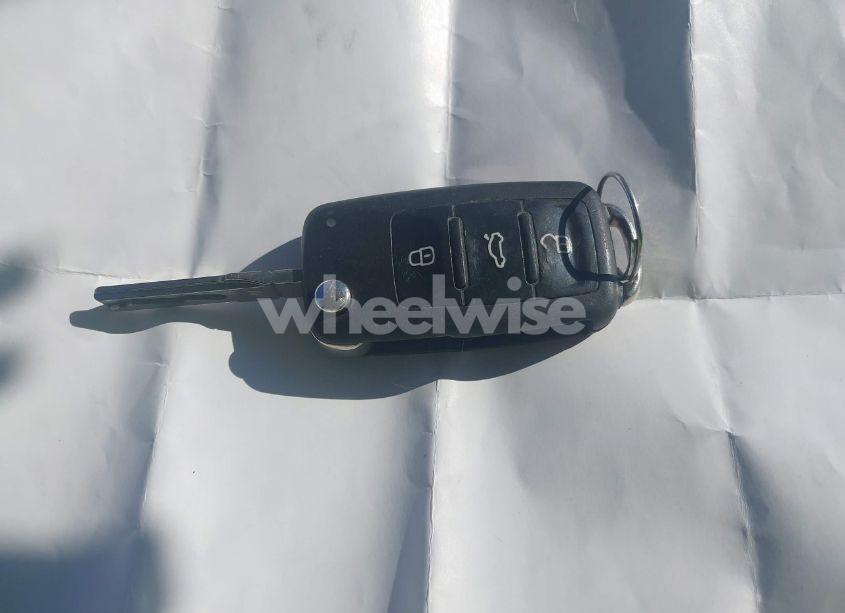 Photo 11 of 2013 Volkswagen Jetta 2.0L S (VIN 3VW2K7AJ3DM253560)