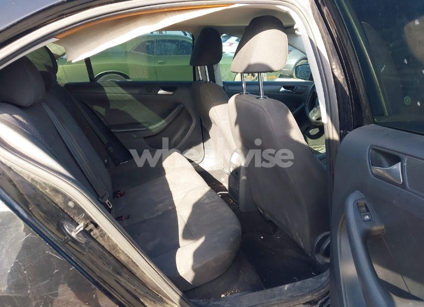 Photo 8 of 2013 Volkswagen Jetta 2.0L S (VIN 3VW2K7AJ3DM297350)