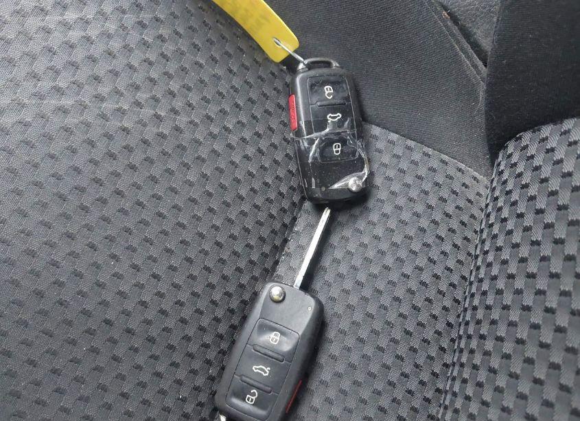 Photo 11 of 2013 Volkswagen Jetta 2.0L S (VIN 3VW2K7AJ3DM310632)