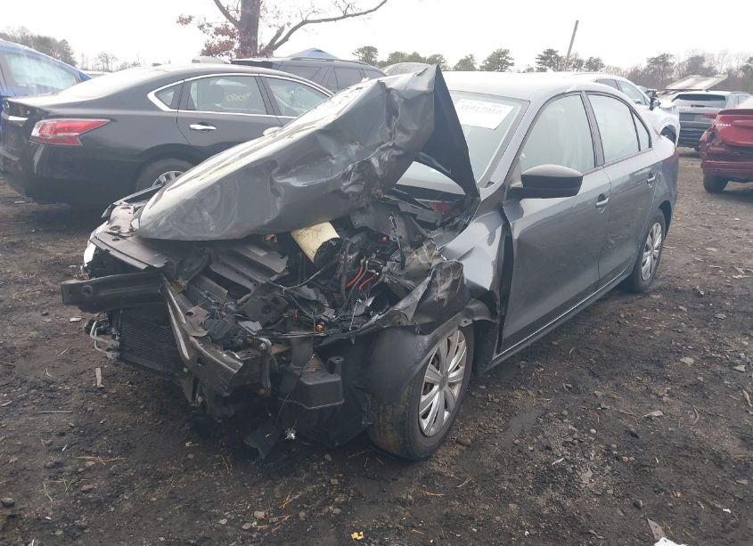 Photo 6 of 2014 Volkswagen Jetta 2.0L S (VIN 3VW2K7AJ3EM304332)