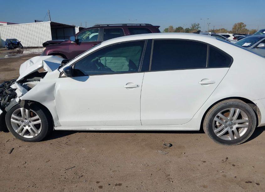 Photo 14 of 2015 Volkswagen Jetta 2.0L S (VIN 3VW2K7AJ3FM228189)