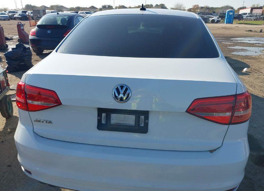 Photo 16 of 2015 Volkswagen Jetta 2.0L S (VIN 3VW2K7AJ3FM228189)