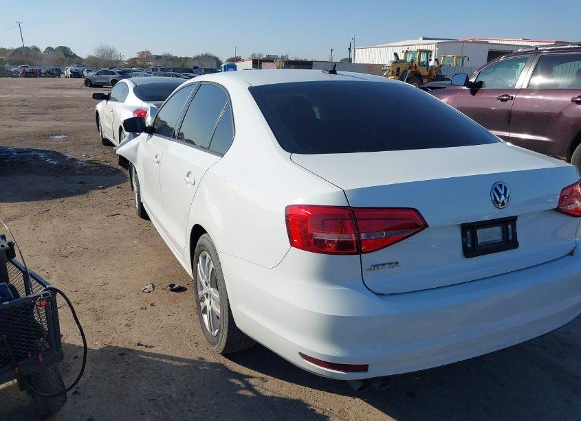 Photo 3 of 2015 Volkswagen Jetta 2.0L S (VIN 3VW2K7AJ3FM228189)