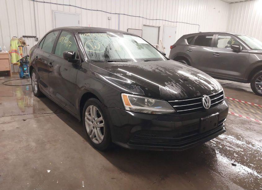 2015 Volkswagen Jetta 2.0L S (VIN 3VW2K7AJ3FM250001) main photo