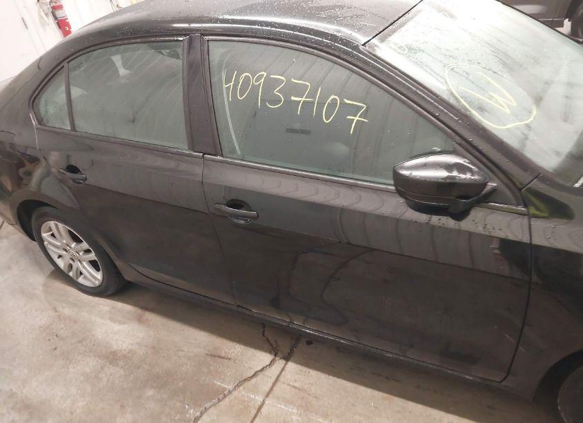 Photo 13 of 2015 Volkswagen Jetta 2.0L S (VIN 3VW2K7AJ3FM250001)