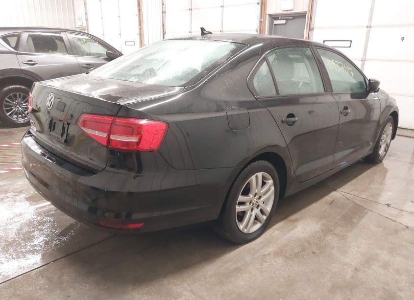 Photo 4 of 2015 Volkswagen Jetta 2.0L S (VIN 3VW2K7AJ3FM250001)