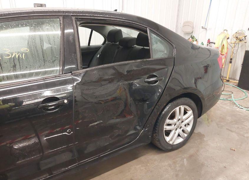 Photo 6 of 2015 Volkswagen Jetta 2.0L S (VIN 3VW2K7AJ3FM250001)